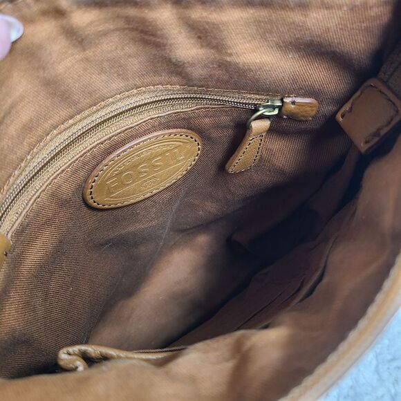 Fossil Carson Top Zip Crossbody Bag Saddle - Picture 9 of 13